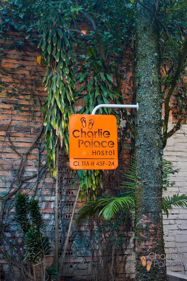 Charlie Palace Hostel Medellín Dış mekan fotoğraf