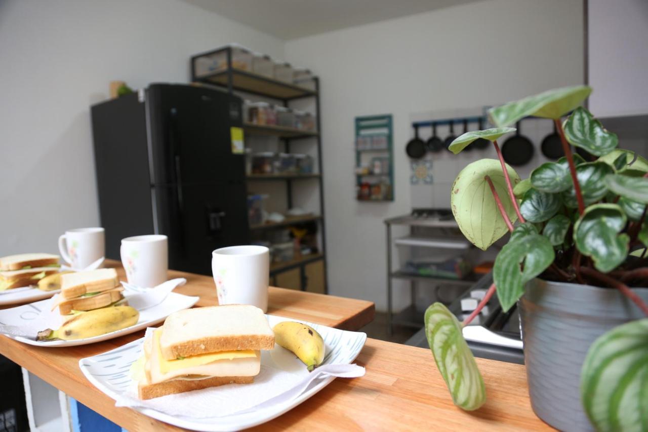 Charlie Palace Hostel Medellín Dış mekan fotoğraf